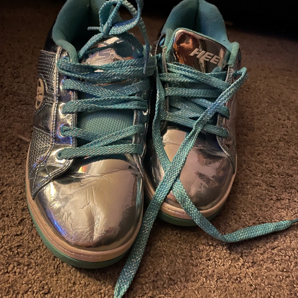 Heelys Shiny Silver and Teal Kids Sneakers